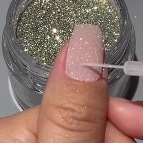 Krok 1: Naneste základnú farbu